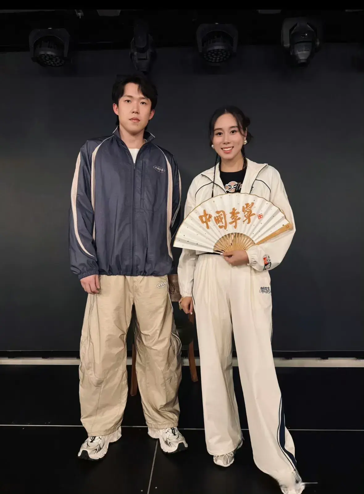 交手一圈的