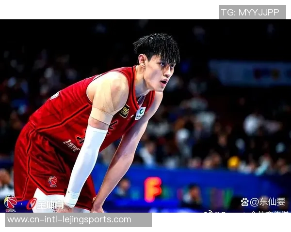 完结续约重回CBA赛场曾凡博持续为北京男篮征战